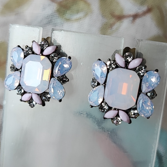 Pink Opaline Emerald Cut Teardrop Unsigned Pierced Earrings - Picture 1 of 11